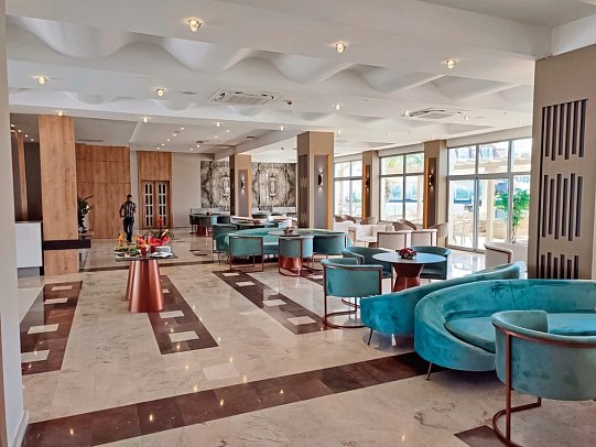 Side Story Resort & Spa Hotel