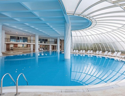 Starlight Resort Hotel