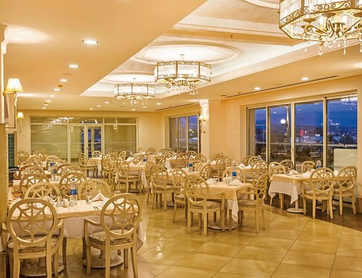 Starlight Resort Hotel