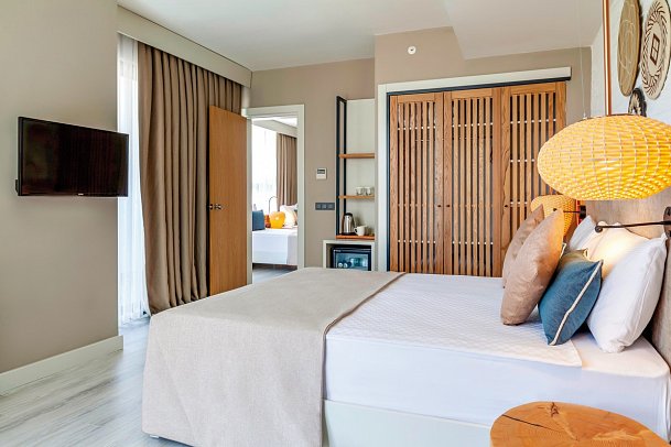 Side Royal Style Hotel - Wohnbeispiel Familienzimmer Landblick (Zimmercodierung FBL)