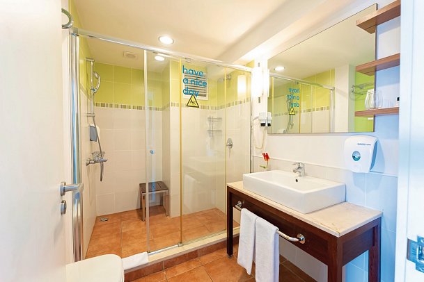 Calimera Side Resort - Beispiel Bad Calimera Zimmer (Zimmercodierungen FB2, DB1, DC1 & DBP)