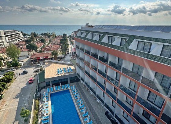 Side Golden Rock Hotel & Spa
