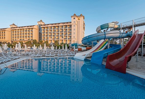 LRS Lake & River Side Hotel & Spa