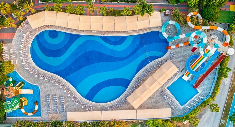 LRS Lake & River Side Hotel & Spa