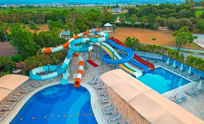 LRS Lake & River Side Hotel & Spa