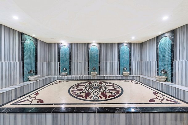 LRS Lake & River Side Hotel & Spa