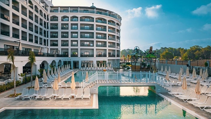 Side Moon Palace Hotel