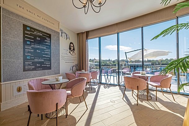 Side Moon Palace Hotel