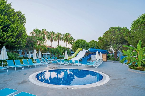 Master Family Club - Kinder Pool