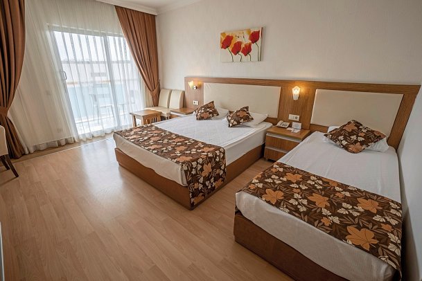 Cenger Beach Resort - Wohnbeispiel Familienzimmer