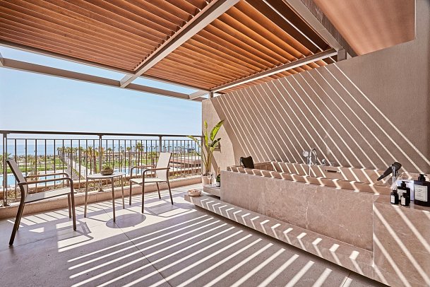 LUSSO Sorgun - Wohnbeispiel Doppelzimmer Superior Jacuzzi Meerblick (Zimmercodierungen DS1 & DC1)