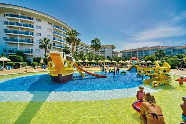 Seaden Sea World Resort & Spa