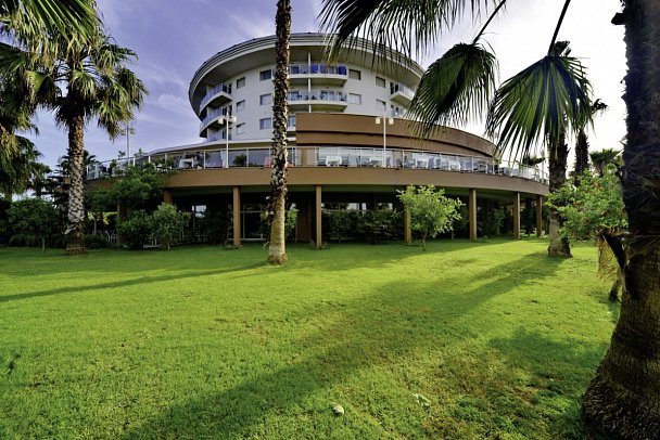 Seaden Sea World Resort & Spa