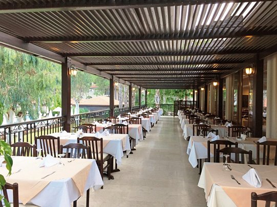 Champion Holiday Village