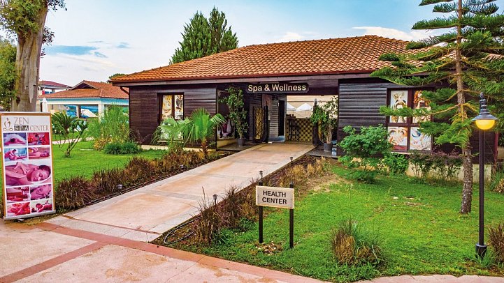 Champion Holiday Village