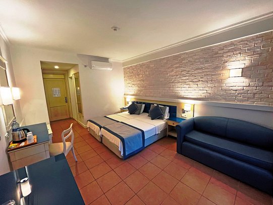 Champion Holiday Village - Wohnbeispiel Doppelzimmer (Zimmercodierungen DB1, DC1 & DP1)