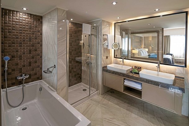 Balmy Foresta - Beispiel Bad Family Suite (Zimmercodierung FB1)