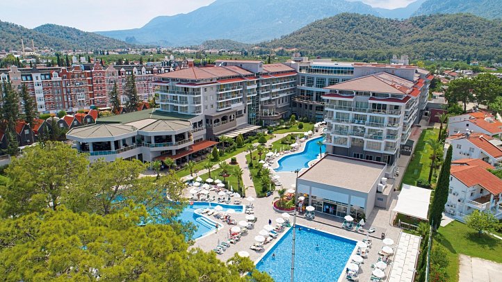 Akra Kemer