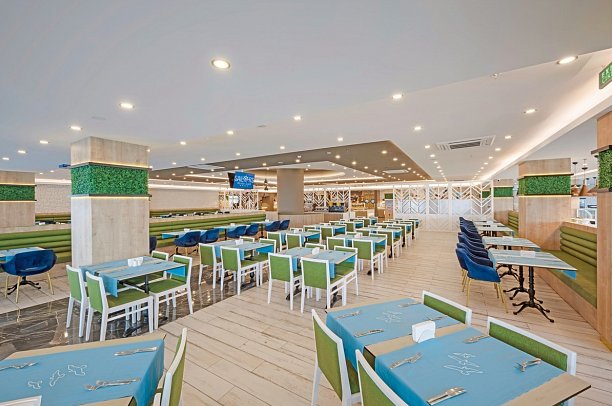 Sailor's Beach Club