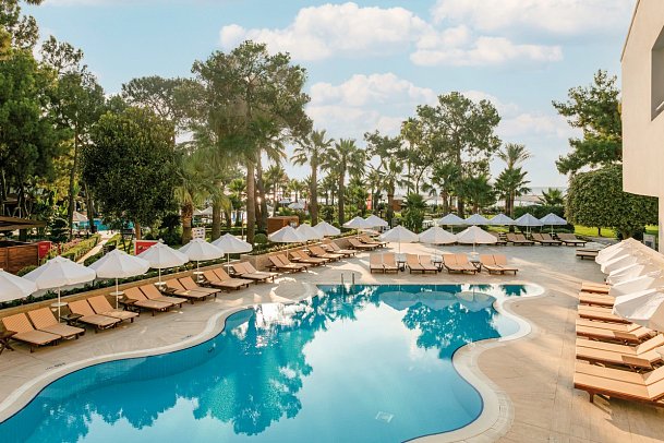 Seven Seas Hotel Life