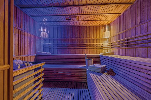 Seven Seas Hotel Life