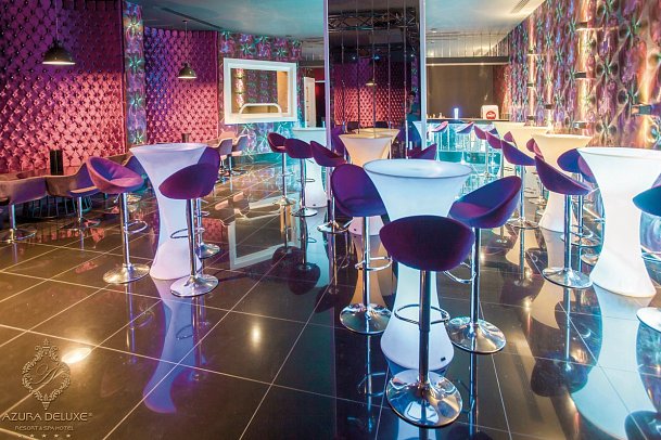Azura Deluxe Resort & Spa Hotel