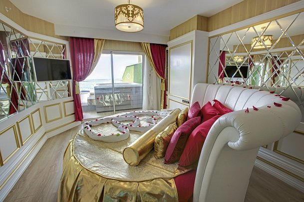 Azura Deluxe Resort & Spa Hotel - Wohnbeispiel Doppelzimmer Superior Meerblick (Zimmercodierung DSM)