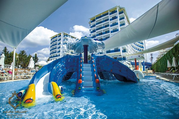 Azura Deluxe Resort & Spa Hotel