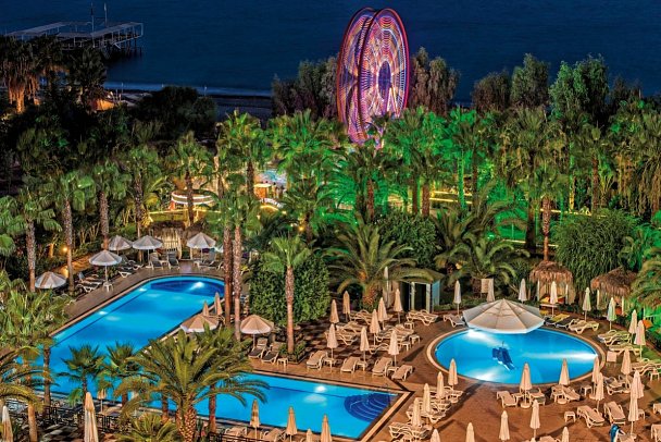 Delphin Deluxe Resort