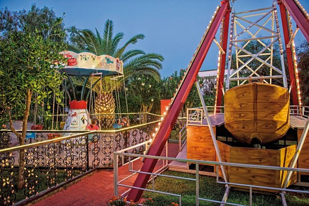 Delphin Deluxe Resort