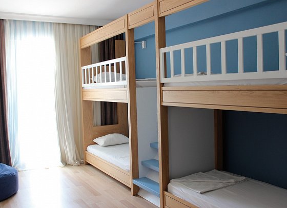 Telatiye Resort - Wohnbeispiel Familienzimmer mit Etagenbett (Zimmercodierung FX1)