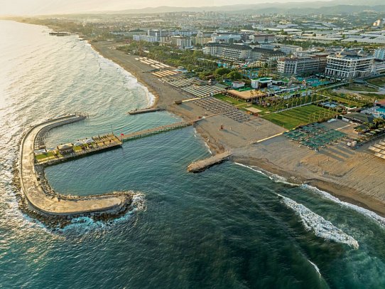 Serenity Queen Hotel