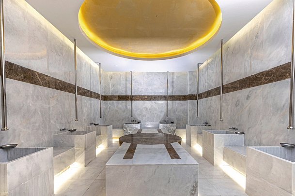 Serenity Queen Hotel