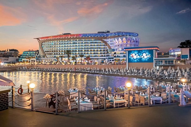 Granada Luxury Okurcalar Hotel