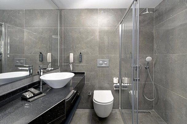 Kaila Krizantem Hotel - Beispiel Bad (Zimmercodierungen DB1, DC1, FB1 & FB2)