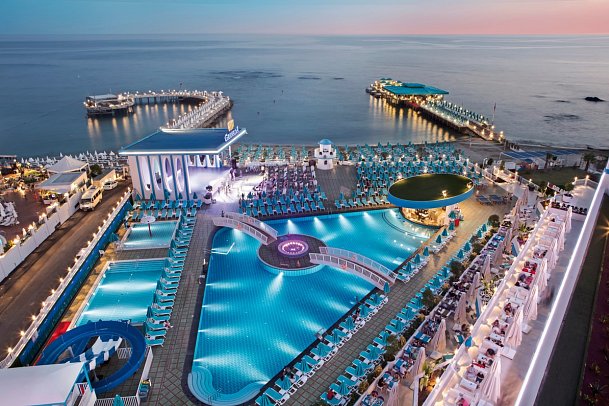 Granada Luxury Beach