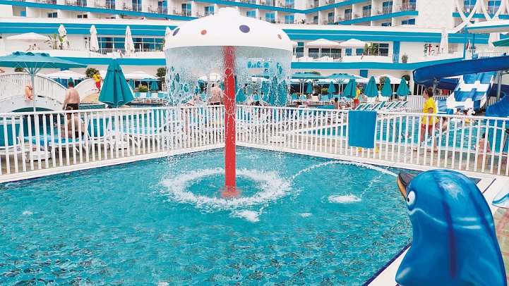 Granada Luxury Beach