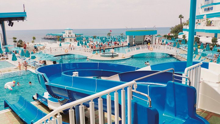 Granada Luxury Beach