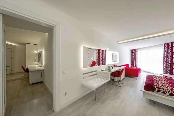 Laguna Beach Alya Resort & Spa - Wohnbeispiel Familienzimmer (Zimmercodierung FB1)