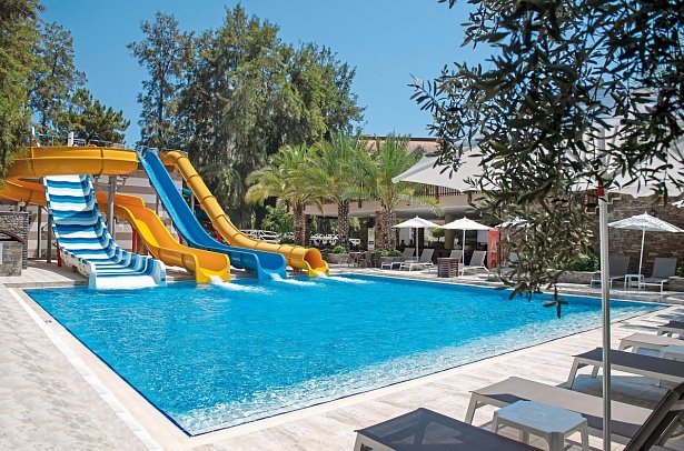 Quattro Family Club DEM Hotel