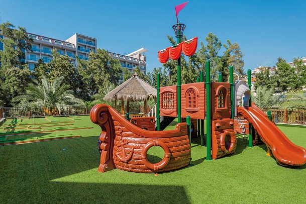 Quattro Family Club DEM Hotel