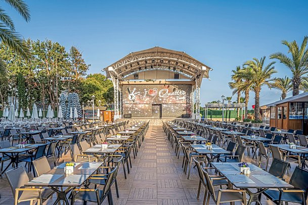 Quattro Family Club DEM Hotel