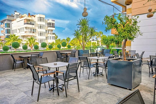 Tac Premier Hotel & Spa