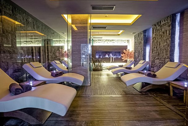 Kempinski Hotel The Dome