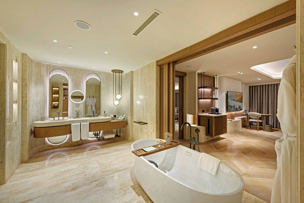 Regnum The Crown - Wohnbeispiel Panoramic Suite (Zimmercodierung WB2)