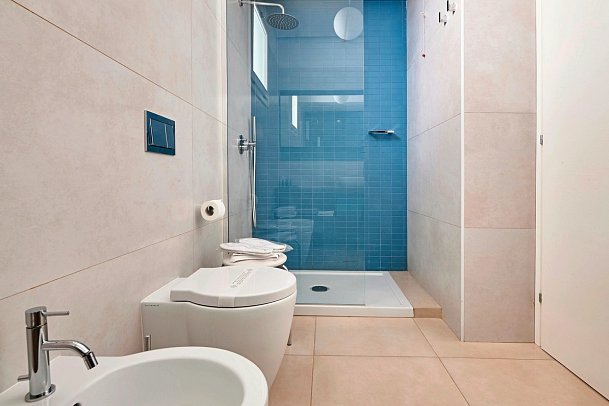 Grand Hotel Riviera - Wohnbeispiel Badezimmer Superior seitl. Meerblick (Zimmercodierung DSN)