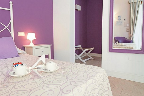 Hotel Residence Il Porto - Wohnbeispiel Familienzimmer (Zimmercodierung FB1)