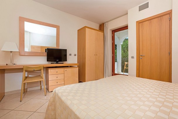 Valtur Baia del Gusmay Beach Resort - Wohnbeispiel Doppelzimmer Komfort (Zimmercodierung DF1)
