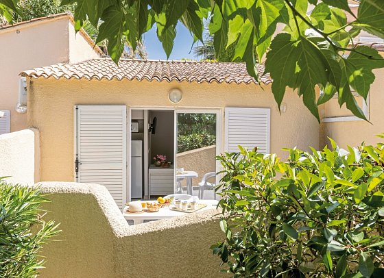 Résidence Marina d'Oru - Wohnbeispiel Appartement 1 Schlafzimmer ca. 30 qm (Zimmercodierung AB1)