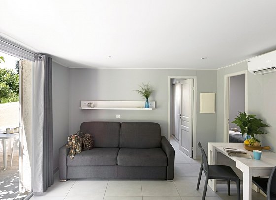Résidence Marina d'Oru - Wohnbeispiel Appartement 2 Schlafzimmer ca. 42 qm (Zimmercodierung OB1)